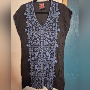 ☀️🌧627 Johnny Was Black Tunic with Blue Embroidery